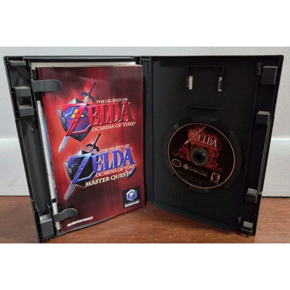 Nintendo Zelda Ocarina of Time Master Quest Two-Game Bonus Disc GameCube